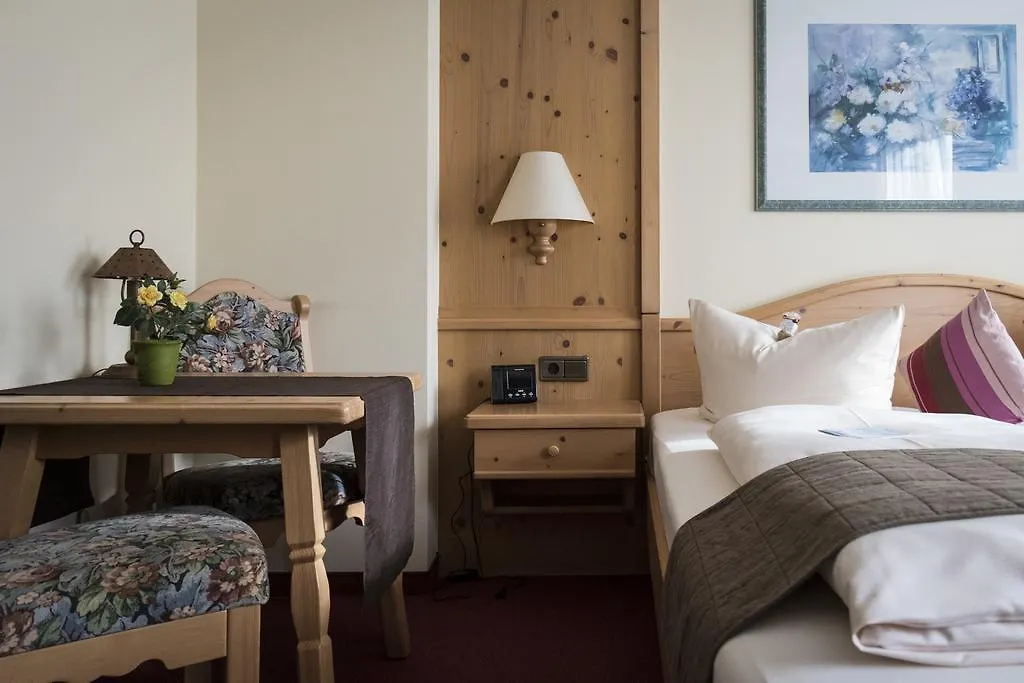 AKZENT Hotel Am Bach Dettelbach